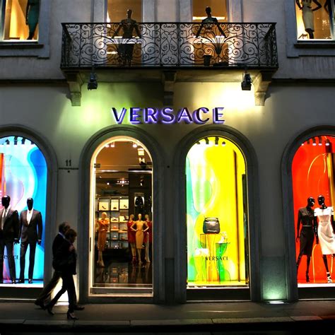 versace montenapoleone